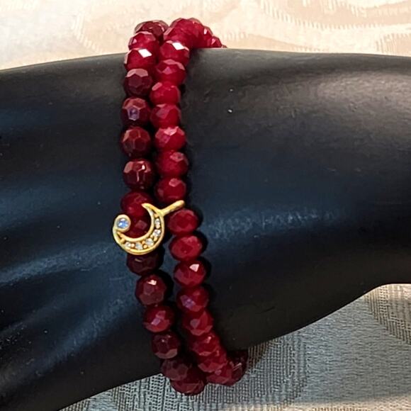 VINTAGE Red Ruby Glass Initial "C" Charm 2 Stretch Bracelets Set - Picture 1 of 5